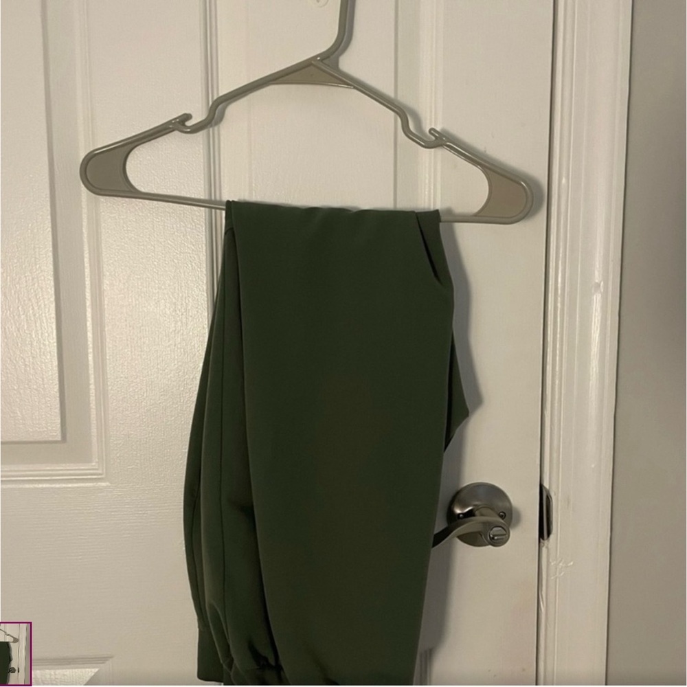 Figs Olive V-Neck Scrub Top and jogger bottoms - Picture 2 of 2